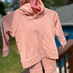 Colored Organics hooded pullover and pants set